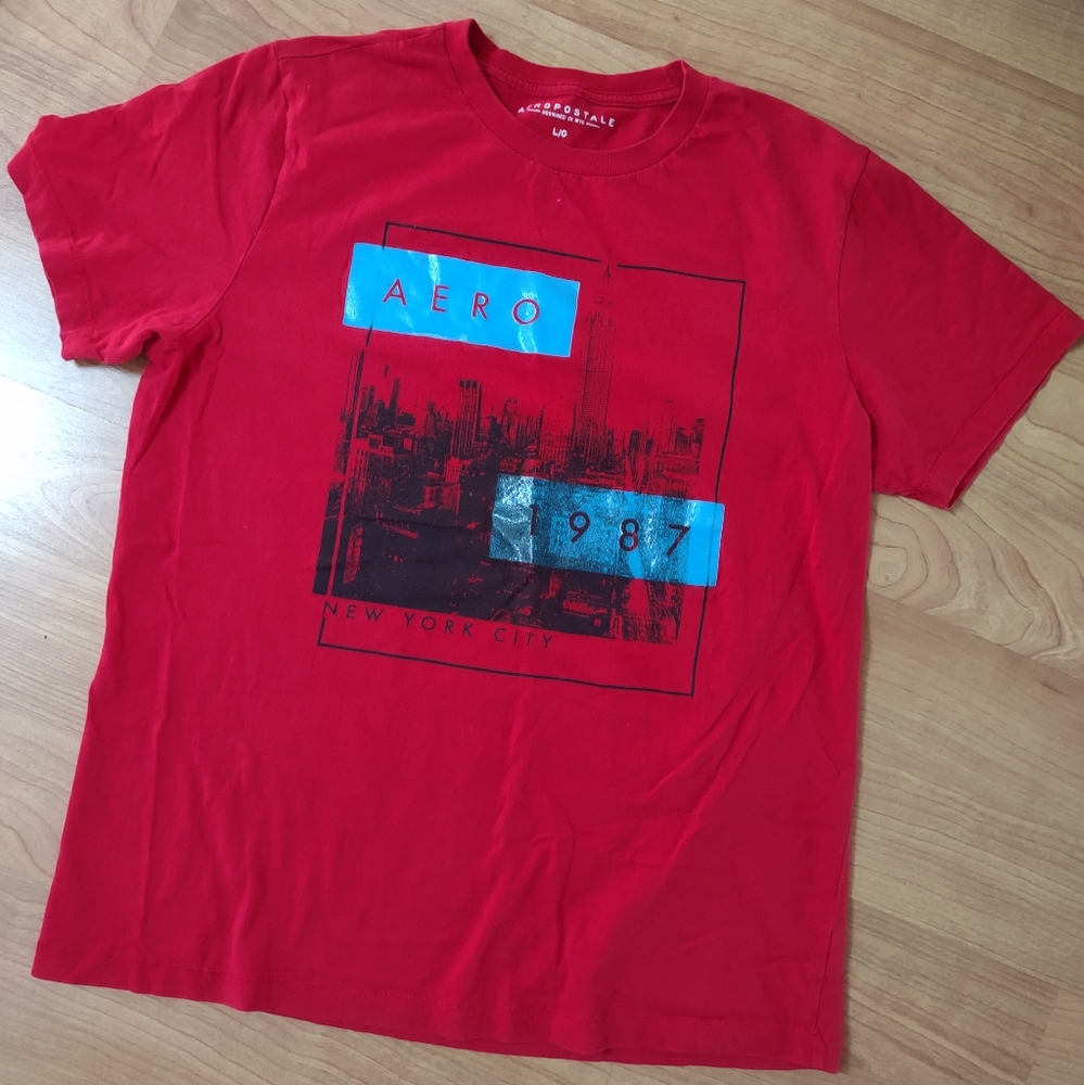 NWOT Men's Aero T'shirt